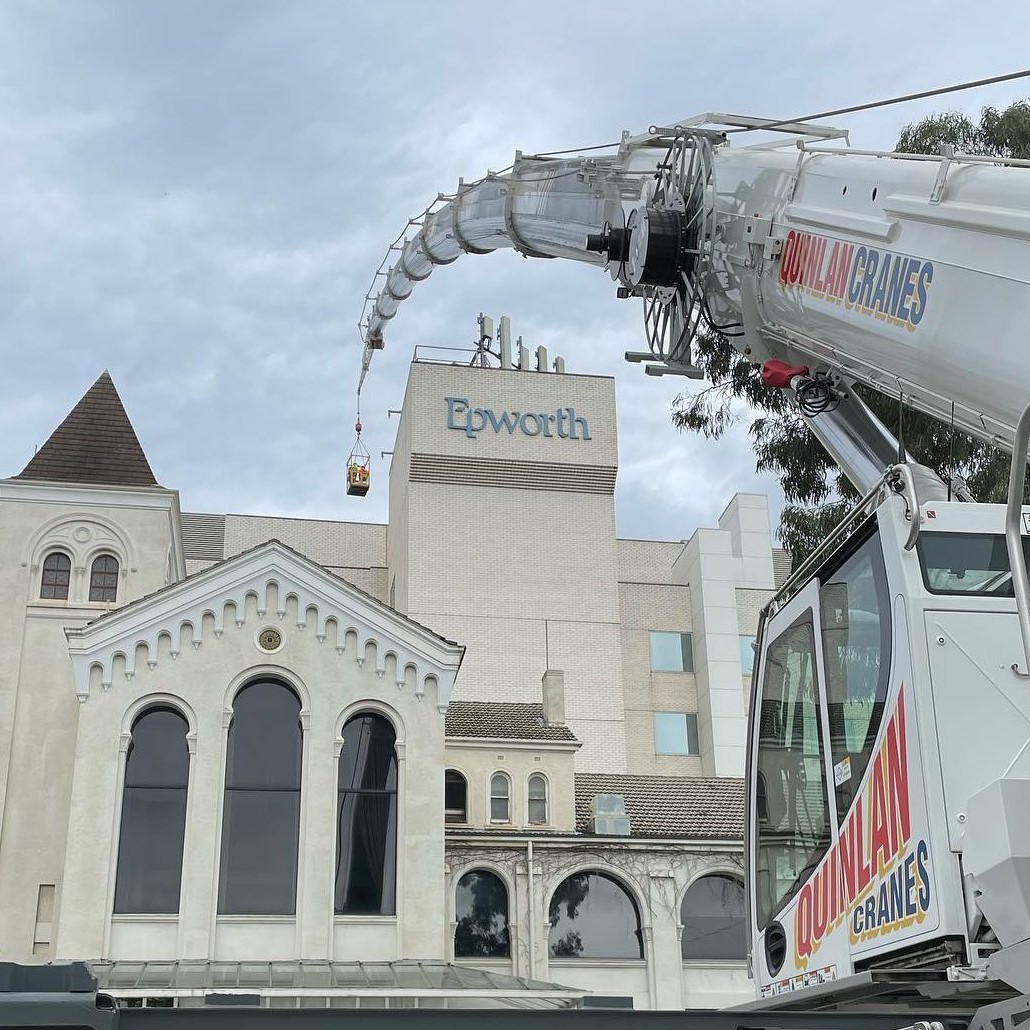 Quinlan Crane Being Used At The Epworth Hospital