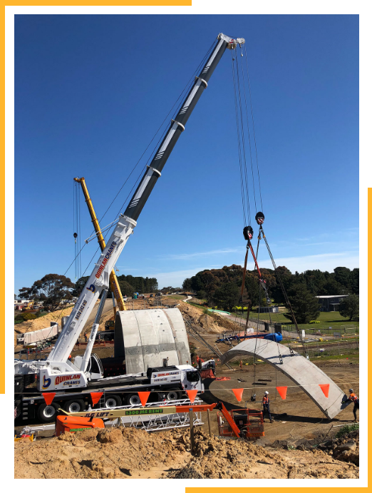 Rough Terrain Crane Outside Lifting Concrete Slab